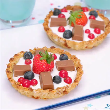 kitkat fruit tartlets
